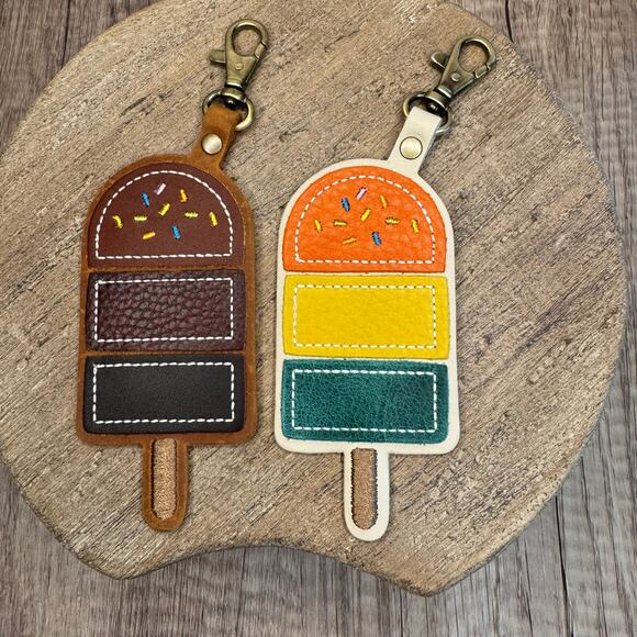 PORTLAND Leather POPSICLE Charms Set of 2 Sugar Snap Grizzly NEW FAST SHIP - Picture 1 of 6